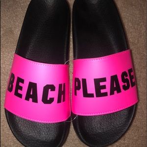 NWT PINK slides size M